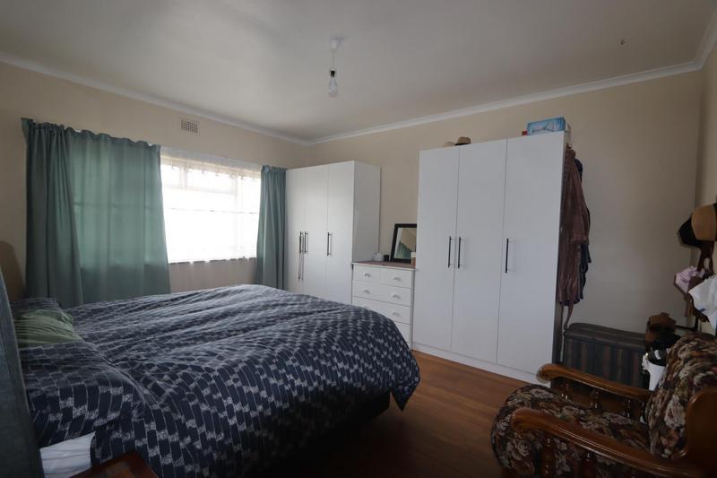 To Let 4 Bedroom Property for Rent in Gatesville Western Cape